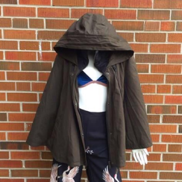 Forever 21- Army green poncho - Picture 7 of 9